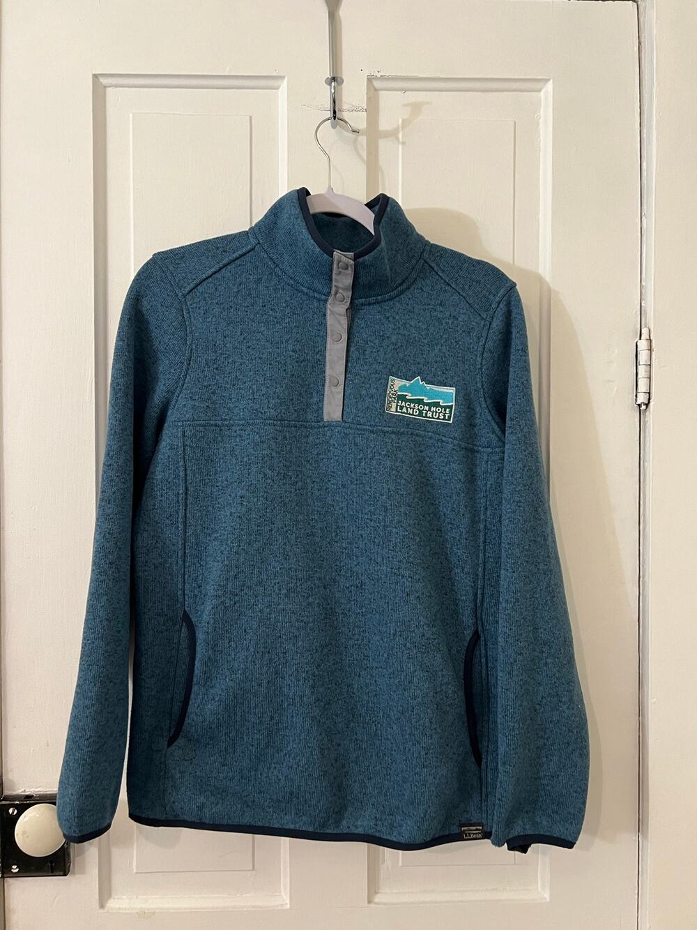 LL Bean Jackson Hold Land Trust pullover sweater medium unisex long sleeve